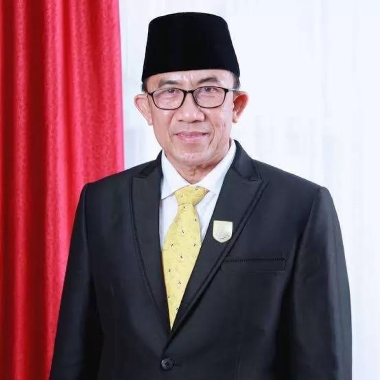 Foto fd46d261 fd38 4756 b52e c56adfeb6226 – Kejati Panggil Mantan Unsur Pimpinan, DPRD Samsu Amanah Terkait Dugaan Pengelapan Mobnas | Berita Terbaru | inews.network