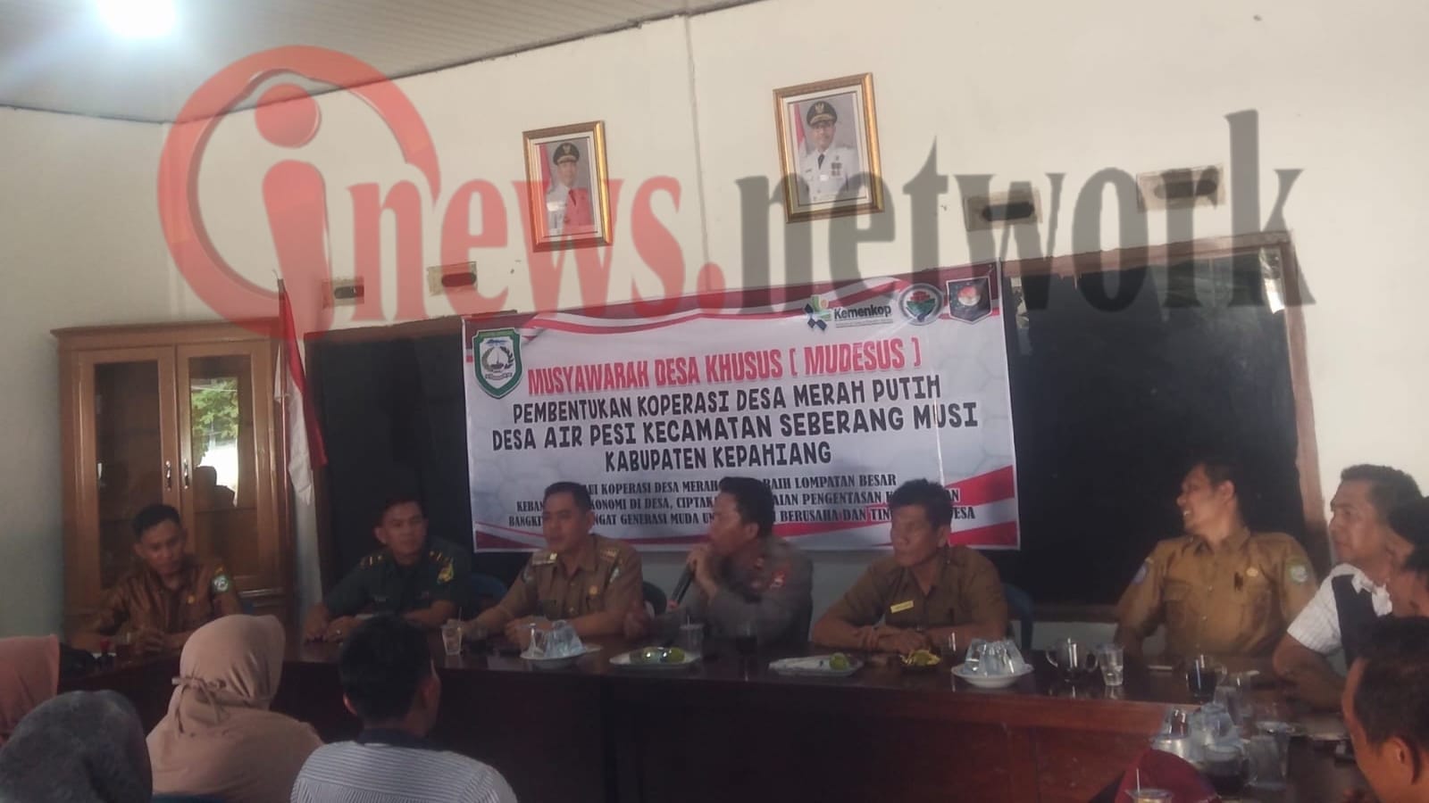 Suasana rapat pembentukan Koperasi Merah Putih Desa Air Pesi, Kepahiang