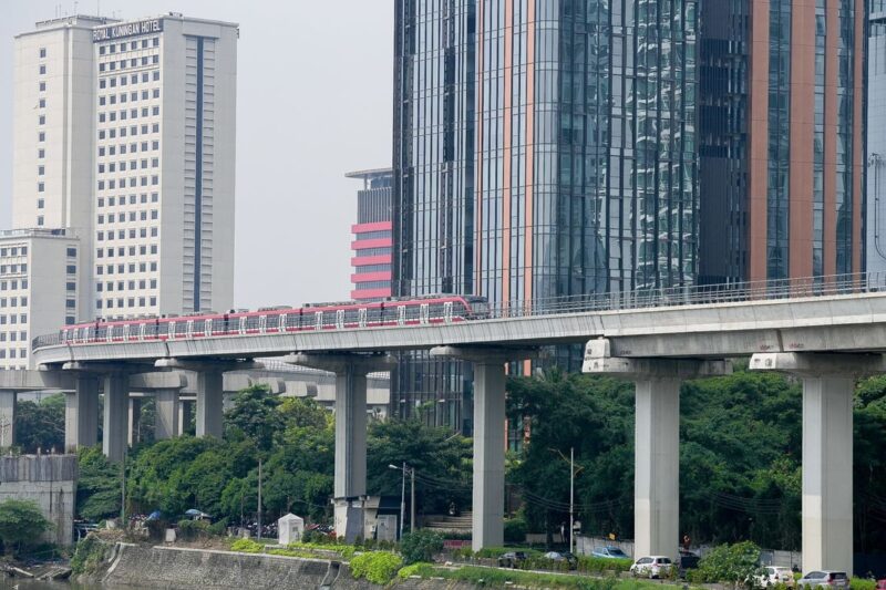 Foto LRT Jabodebek Pasca Libur Waisak – LRT Jabodebek Layani 199.303 Pengguna Pacsa Libur Panjang Waisak | Bisnis | inews.network