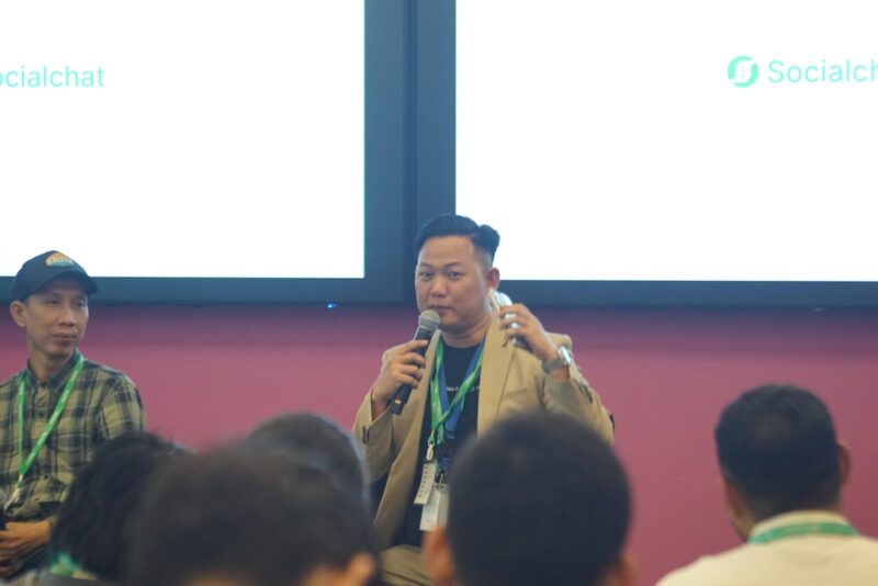 Foto Socialchat id bersama Meta – Kolaborasi Resmi dengan Meta, Socialchat.id Hadirkan Solusi Masa Depan Lewat Event “WhatsApp Revolution” | Bisnis | inews.network