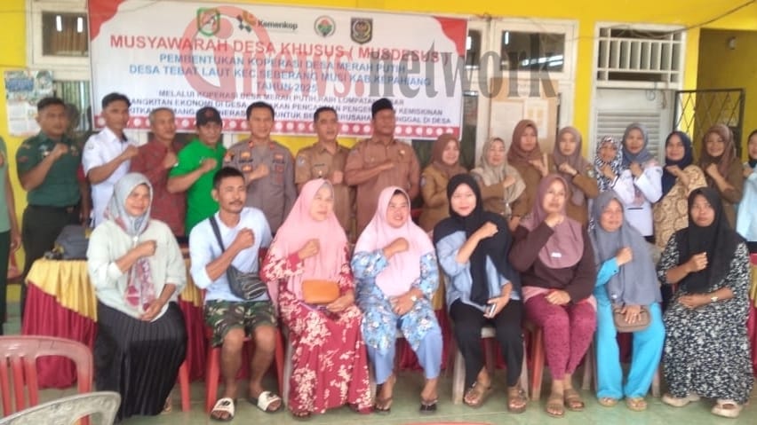 Kepala Desa Tebat Laut dan warga bentuk koperasi rakyat
