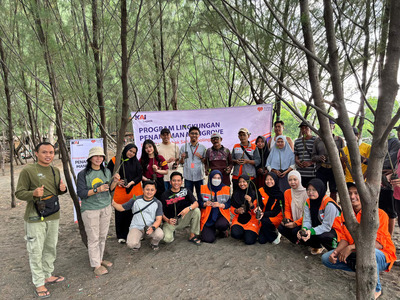 Foto KAI Logistik Tanam 2.000 Mangrove – Hijaukan Pesisir Timur Jawa, KAI Logistik Tanam 2.000 Mangrove | Bisnis | inews.network