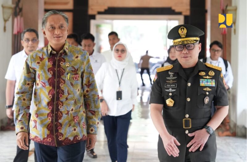 Foto Kementerian PU dan Kemenhan – Turunkan ICOR di Bawah 6, Kementerian PU dan Kemenhan Perkuat Sinergi Membangun Infrastruktur | Bisnis | inews.network