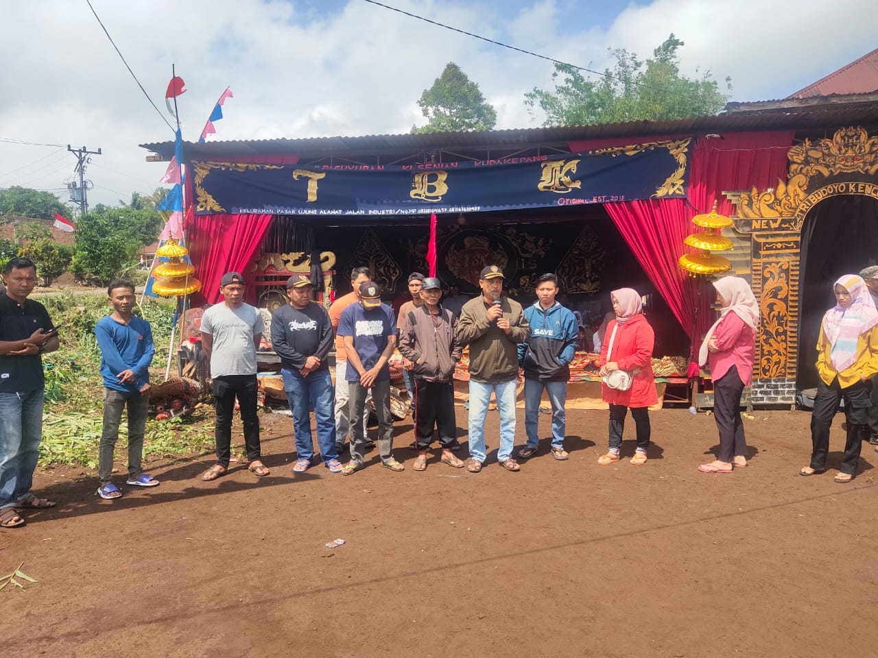 Foto Meriah Desa Talang Gelompok Gelar HUT RI ke 80 dengan Pertunjukan Kuda Kepang – Meriah, Desa Talang Gelompok Gelar HUT RI ke-80 dengan Pertunjukan Kuda Kepang | Kecamatan Kepahiang | inews.network