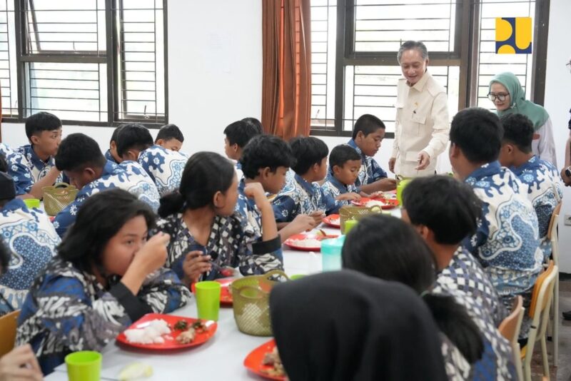 Foto Renovasi Sekolah Rakyat di Malang – Sekolah Rakyat di Malang Sudah Dimanfaatkan, Menteri Pekerjaan Umum Tinjau Langsung Fasilitasnya | Bisnis | inews.network