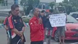 Aksi damai OMBB di depan Kejati Bengkulu menuntut penindakan tambang ilegal