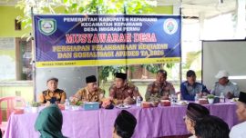 Kegiatan Musdes Pra-Pelaksanaan 2026 di Desa Imigrasi Permu yang dihadiri aparat dan masyarakat