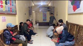 Sejumlah wartawan saat melaporkan dugaan intimidasi di Kantor PMD Kepahiang ke pihak kepolisian.