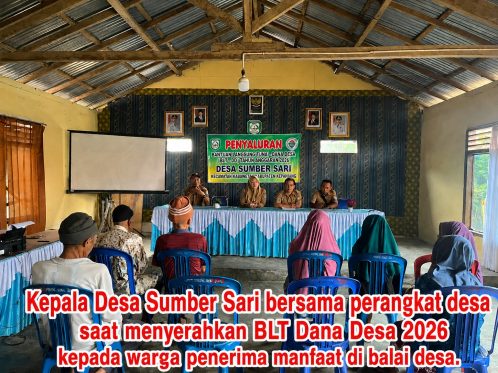 Pemerintah Desa Sumber Sari menyalurkan BLT Dana Desa 2026 kepada 13 KPM di balai desa Kecamatan Kabawetan, Kepahiang.