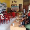 Kepala Desa Tebing Penyamun bersama peserta musyawarah saat pelaksanaan Musyawarah Desa Pra-Pelaksanaan Kegiatan Tahun 2026 di balai desa.