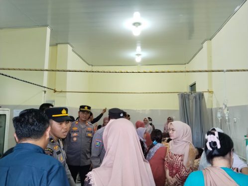 Foto IMG 20260604 WA0036 – Geger di SD 18 Taba Tebelet! 16 Siswa Diduga Keracunan Makanan MBG, Orang Tua dan Warga Cemas | Headline | inews.network