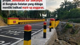 Tim media melakukan pemantauan proyek Jembatan Air Sekunyit di Bengkulu Selatan yang diduga memiliki indikasi mark-up anggaran.