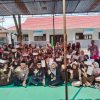 Penyerahan 215 set seragam dan sepatu gratis kepada siswa baru kelas X SMKN 5 Kepahiang oleh Pemerintah Provinsi Bengkulu bersama jajaran sekolah.